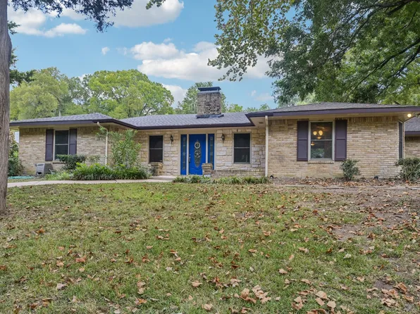 326 S Houston School Rd, Lancaster, TX 75146