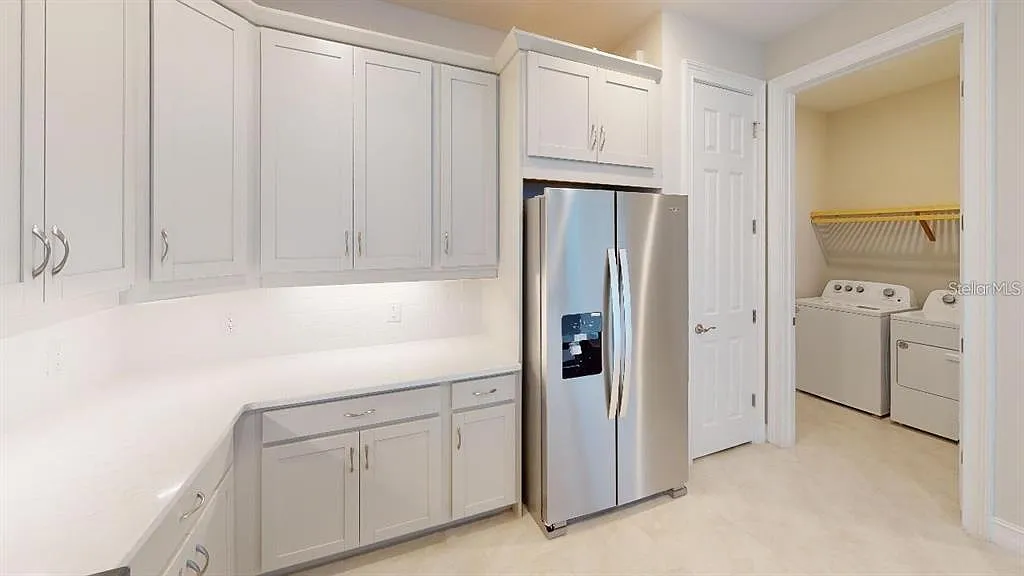 2 bed, 2.0 bath, 1503 sqft, $3,300 — Photo 4