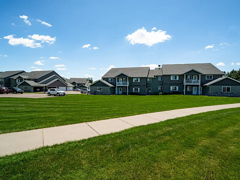 Willow Creek Townhomes — Photo 18