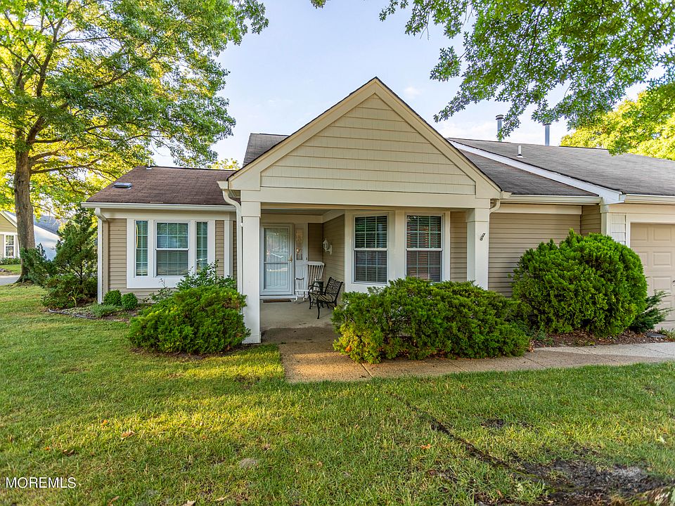 1st image of 1156A Thornbury Lane #A