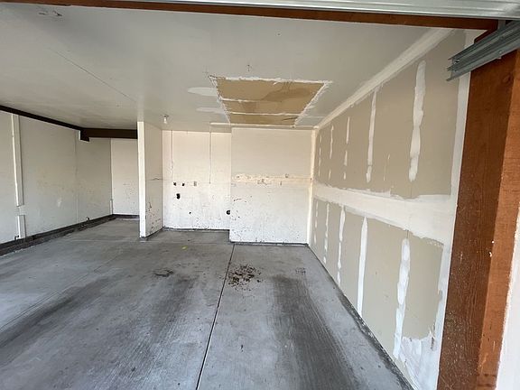 4th image of 2722 Kline Cir #0