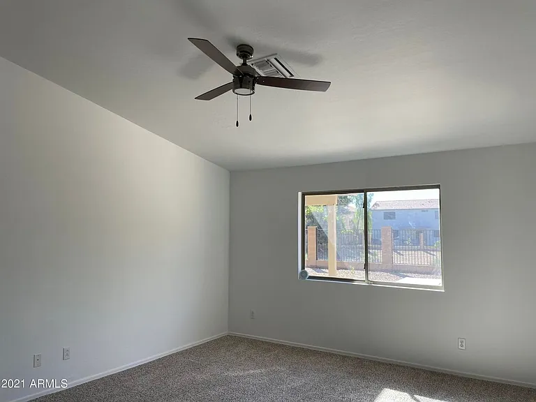 15969 W Madison St — Photo 16
