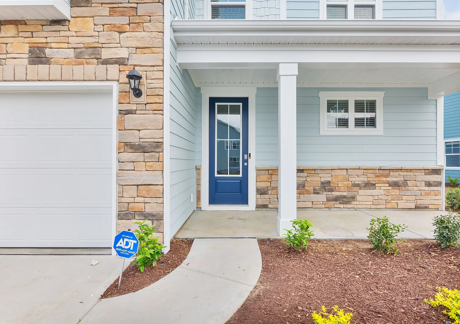 Elegant Luxury in Gated Community of Waterbridge at Carolina Forest — Photo 3