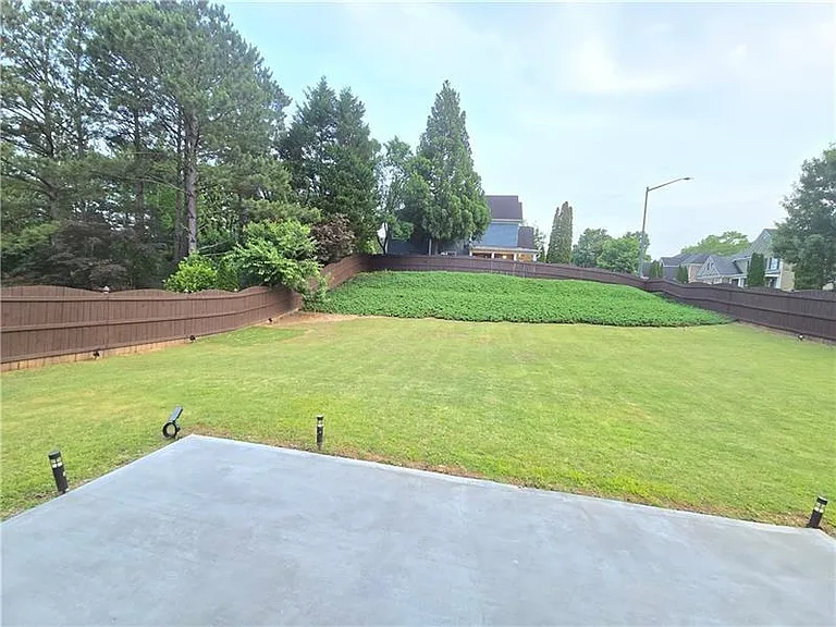 12592 Waterside Dr — Photo 38