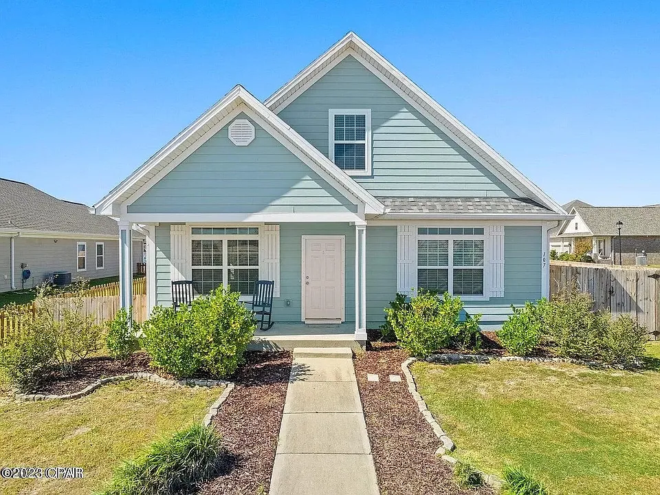 107 Blue Heron Ln