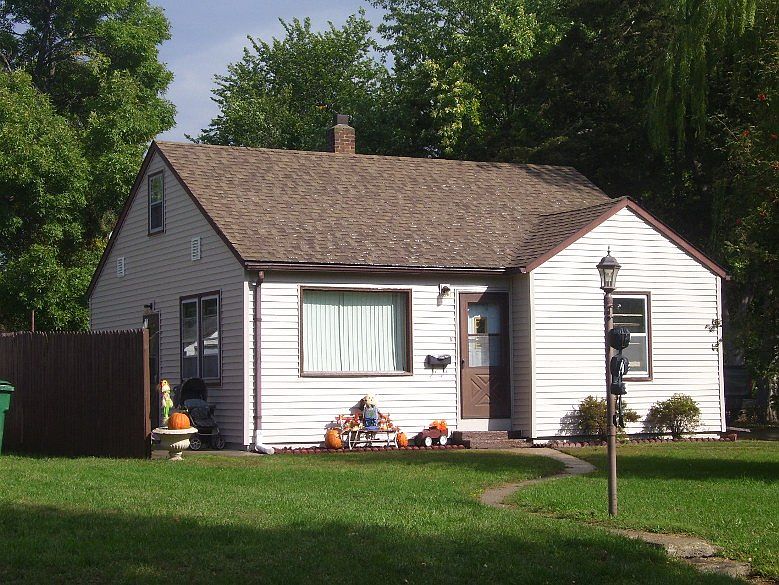 1st image of 529 Stephens Ave