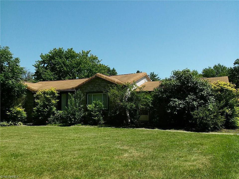 1st image of 6725 James St