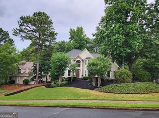 701 Whisper Wind Ct, Woodstock, GA 30189
