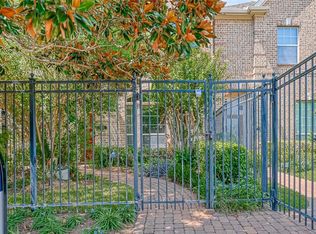 13607 Brookbluff Ln, Houston, TX 77077