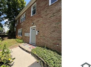 290 N Railroad Ave APT 1C, Staten Island, NY 10304
