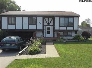 4250 Abbe Rd, Sheffield Village, OH 44054