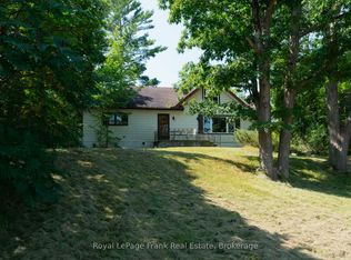 3320 Buckhorn Rd, Selwyn, ON K0L 2H0