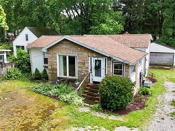 2nd image of 436 Loomis Ave