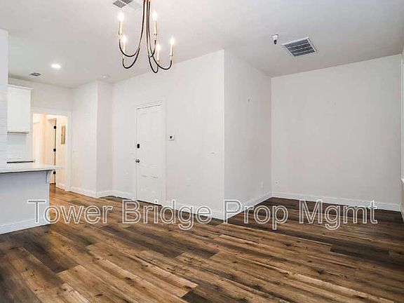 3rd image of 1106 G St Unit 5