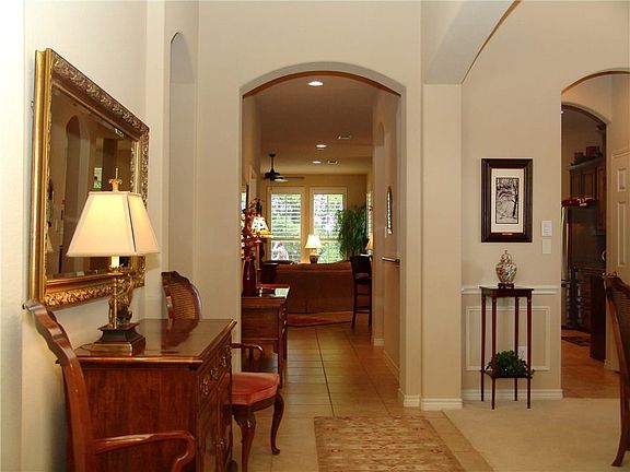 5th image of 728 Barton Springs Dr