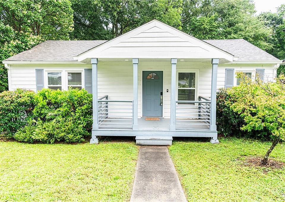1st image of 812 Flat Shoals Way SE