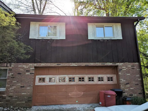 19 Carole Ave, Wheeling, WV 26003