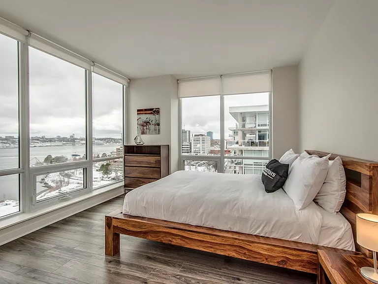 49 Kings Wharf Pl — Photo 9
