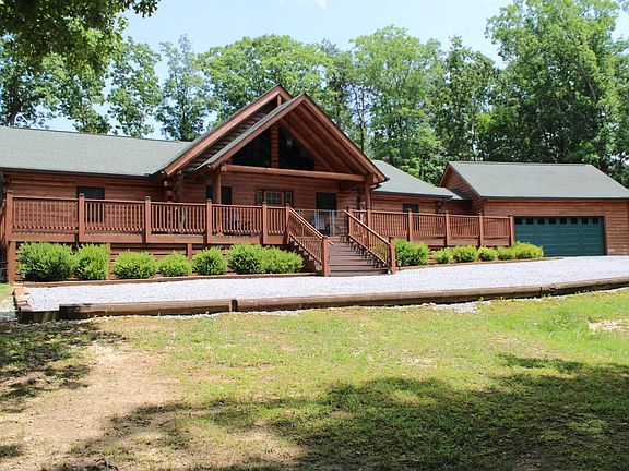 2nd image of 796 Valley View Ln