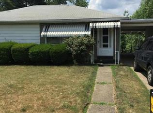 106 Bengar Dr, Scranton, PA 18505