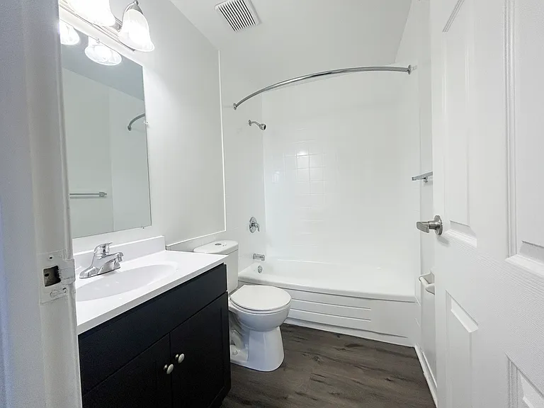 81 N Murray St — Photo 7