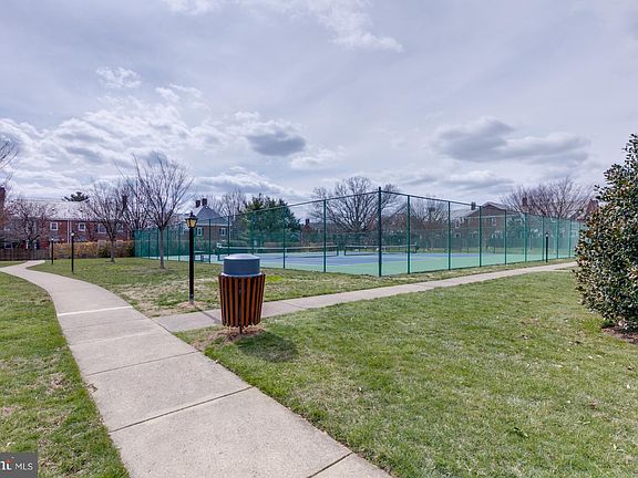 5th image of 4418 34th St S Unit 1