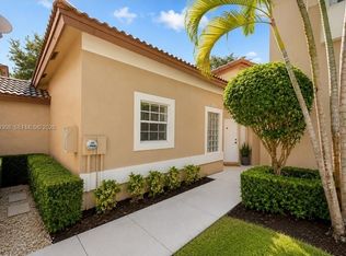 16143 Emerald Cove Rd, Fort Lauderdale, FL 33331