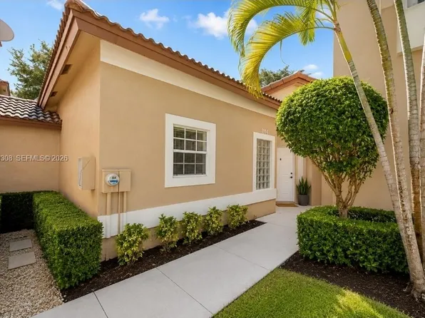 16143 Emerald Cove Rd, Fort Lauderdale, FL 33331
