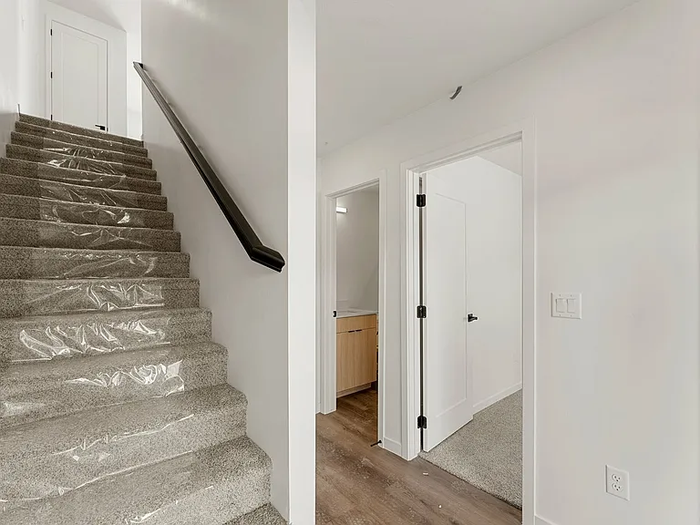 Coal Creek Townhomes — Photo 7