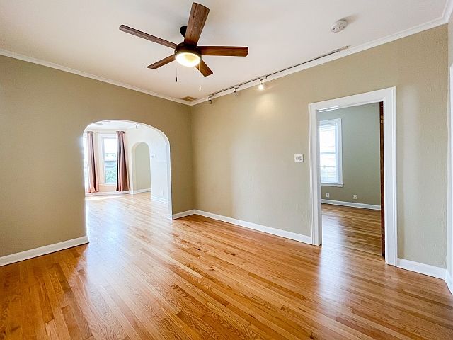 1st image of 1436 W Montrose Ave #2