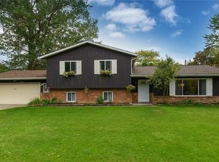 25118 Chardon Rd, Richmond Heights, OH 44143