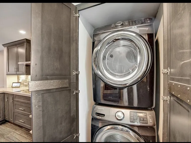 118 Lake Emerald Dr — Photo 20