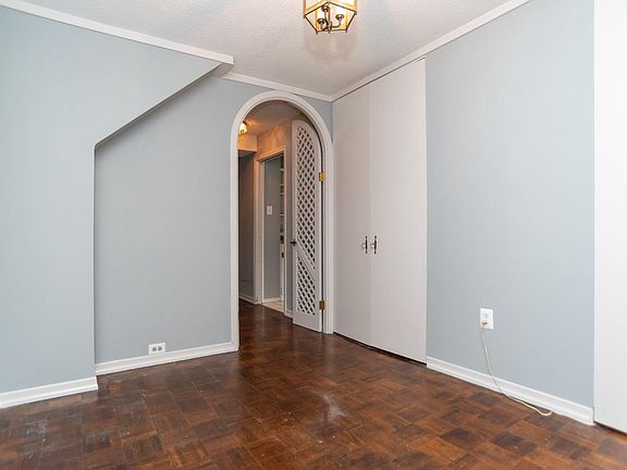 3rd image of 8302 Old York Rd APT A66