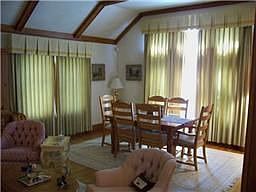 3rd image of 18 Orchard Dr