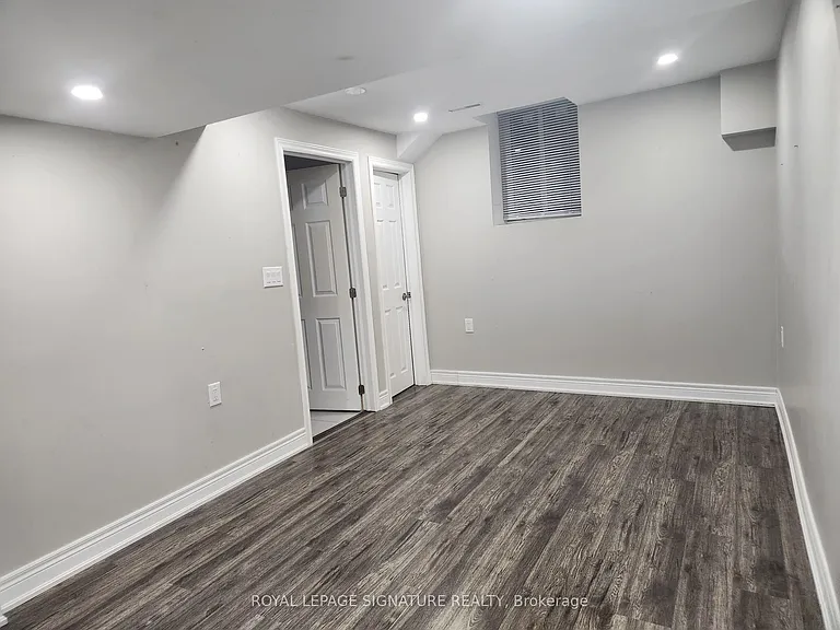 6 Venue Rd #BASEMENT — Photo 19