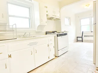 Rented by MAC Realty NY