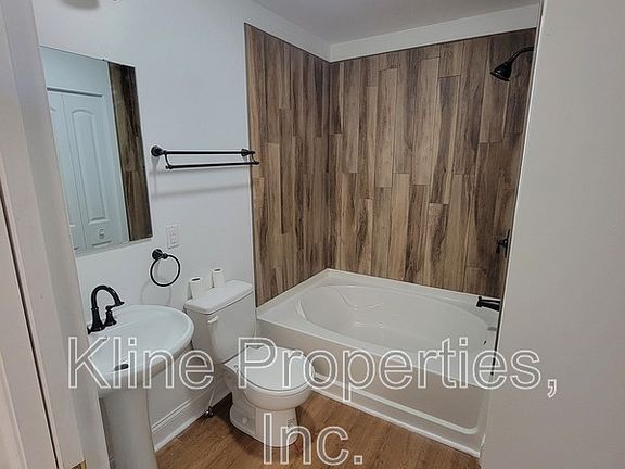 3rd image of 1046 High St #Bau1046