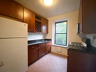 Rented by Reliance USA Inc