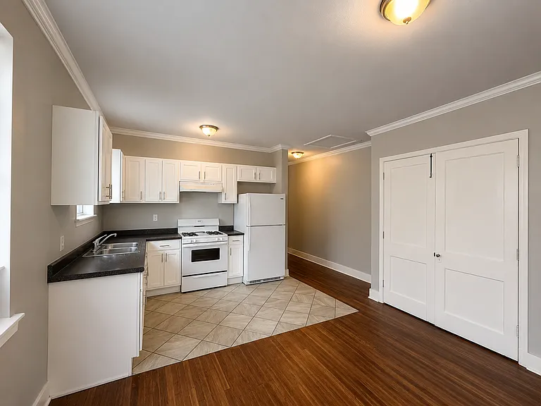 234 & 236 E Rutherford St — Photo 16
