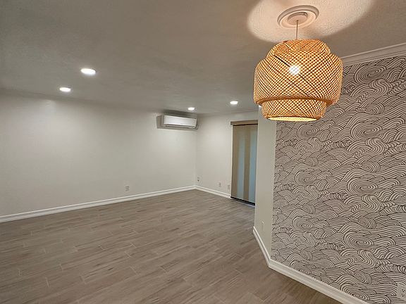 5th image of 7545 Charmant Dr #1207
