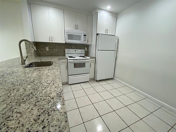 4th image of 7865 Camino Real #L-319
