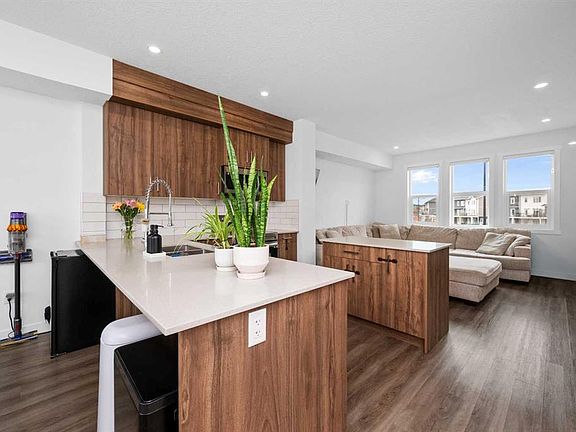 5th image of 33 Merganser Dr NW #203