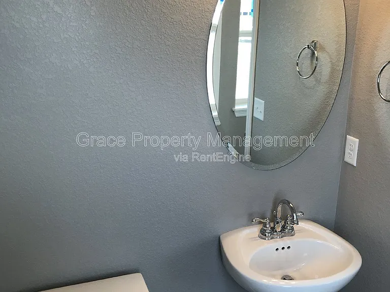 2063 Tabor St — Photo 13