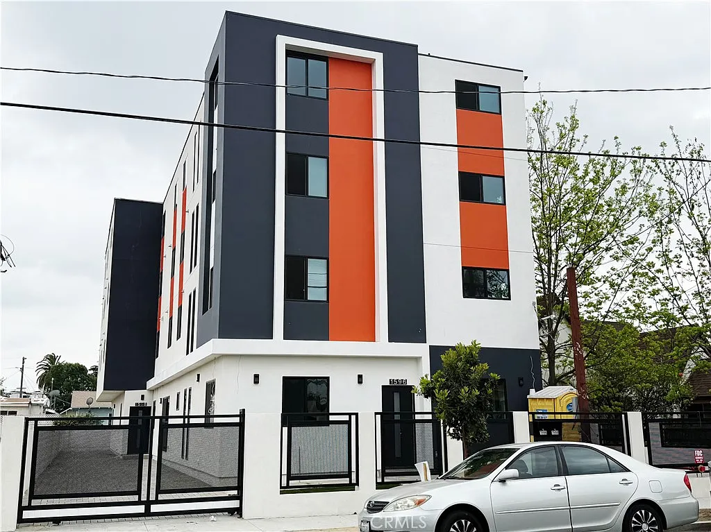 Building Photo - 1596 W 36th St