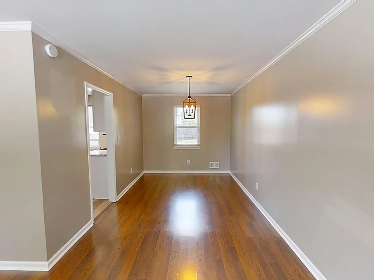 321 Oak Lake Dr — Photo 10