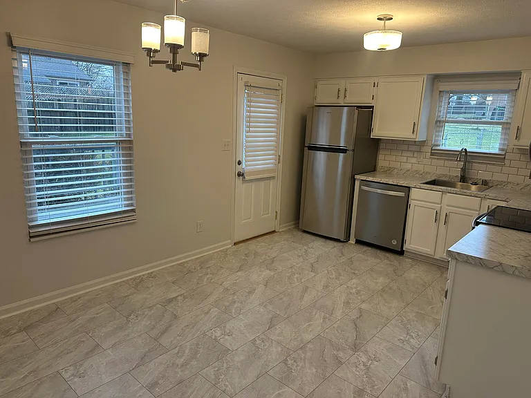 1607 Greenland Ct — Photo 18