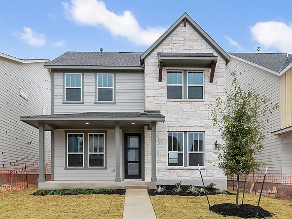 Lariat - Robin Interior Image 1