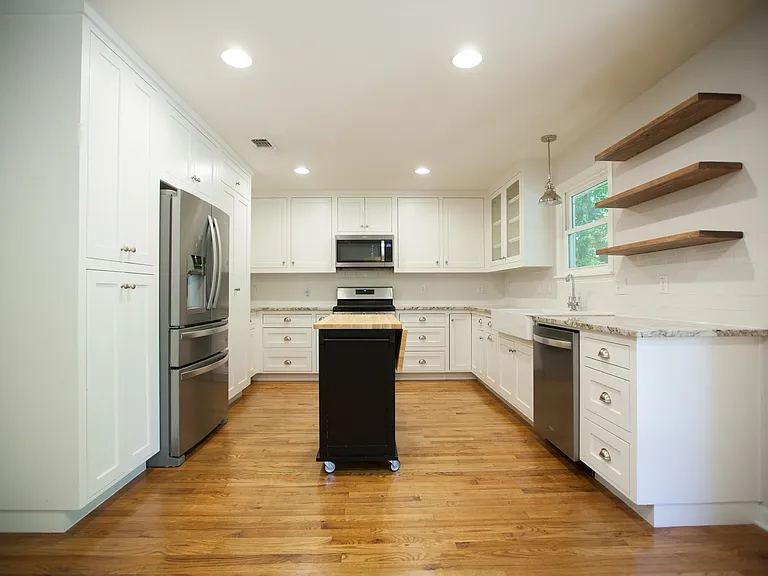7519 Delafield Ln — Photo 8