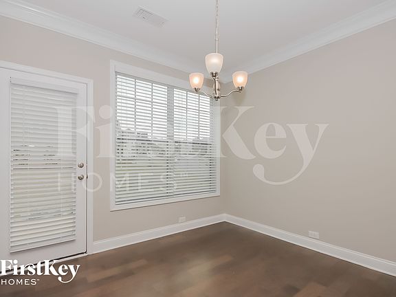 5th image of 3961 Norman View Dr