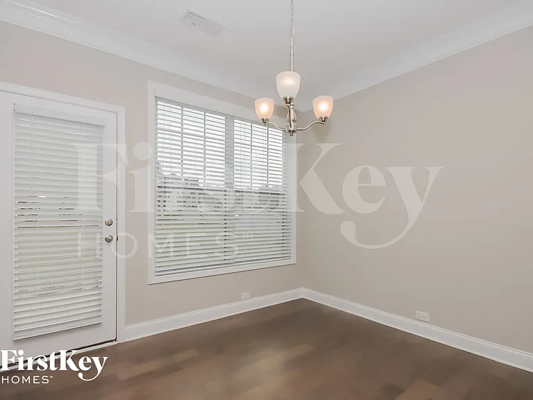 3961 Norman View Dr — Photo 5
